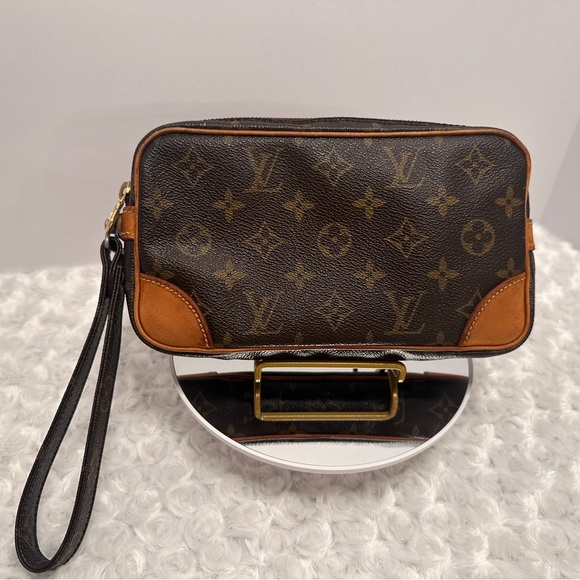 Louis Vuitton Handbags - EUC Louis Vuitton Monogram Marly Dragonne PM Clutch Bag
